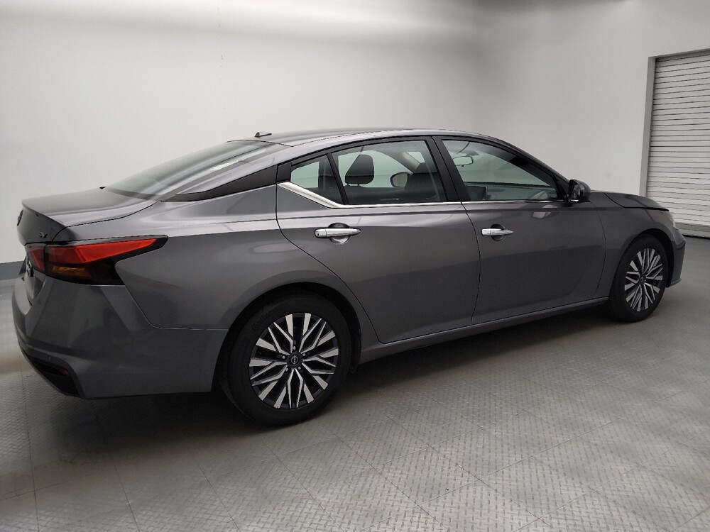 2023 Nissan Altima in Lakewood, CO 80215 - 18103119 10