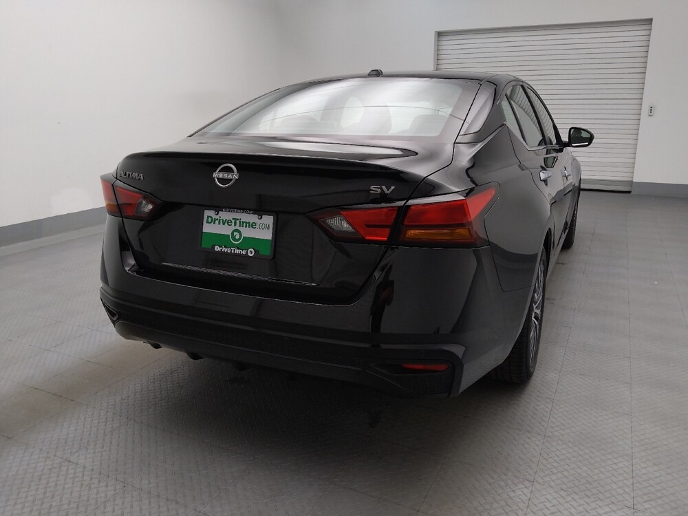 2024 Nissan Altima in Wichita, KS 67207 - 18103120 7