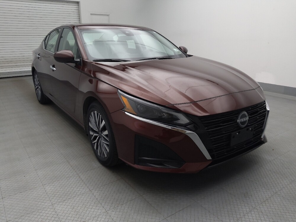 2023 Nissan Altima in Lakewood, CO 80215 - 18103135 13