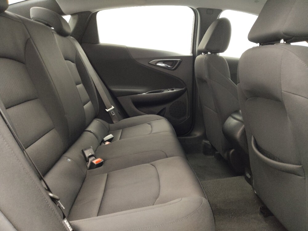 2024 Chevrolet Malibu in Lakewood, CO 80215 - 18103149 19