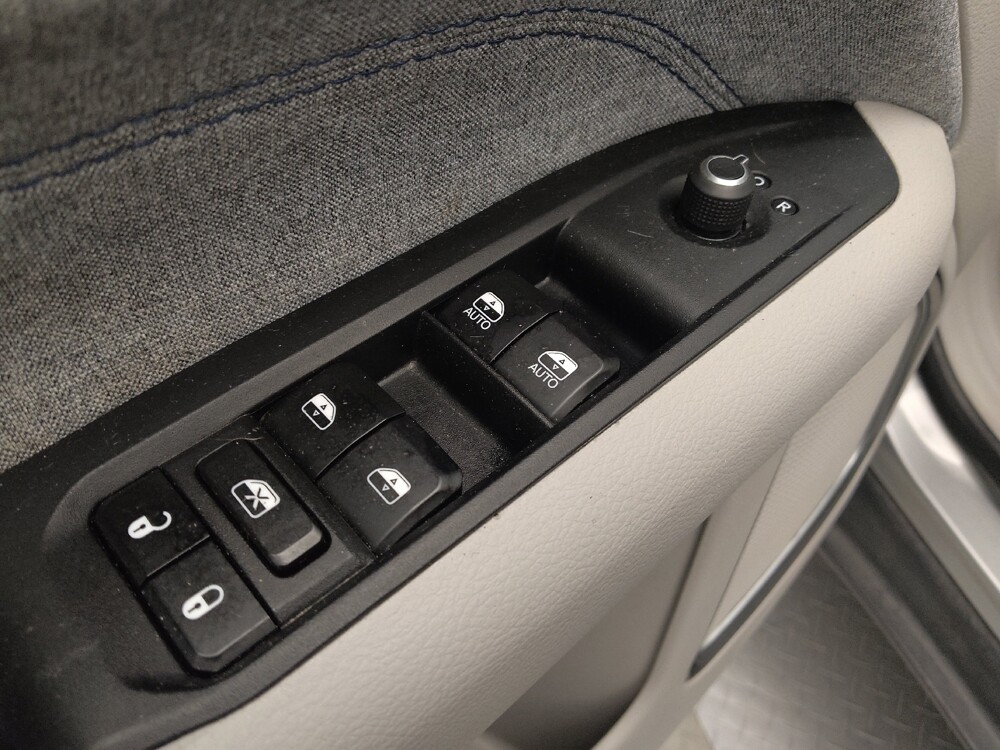 2024 Jeep Compass in Denver, CO 80012 - 18103153 27