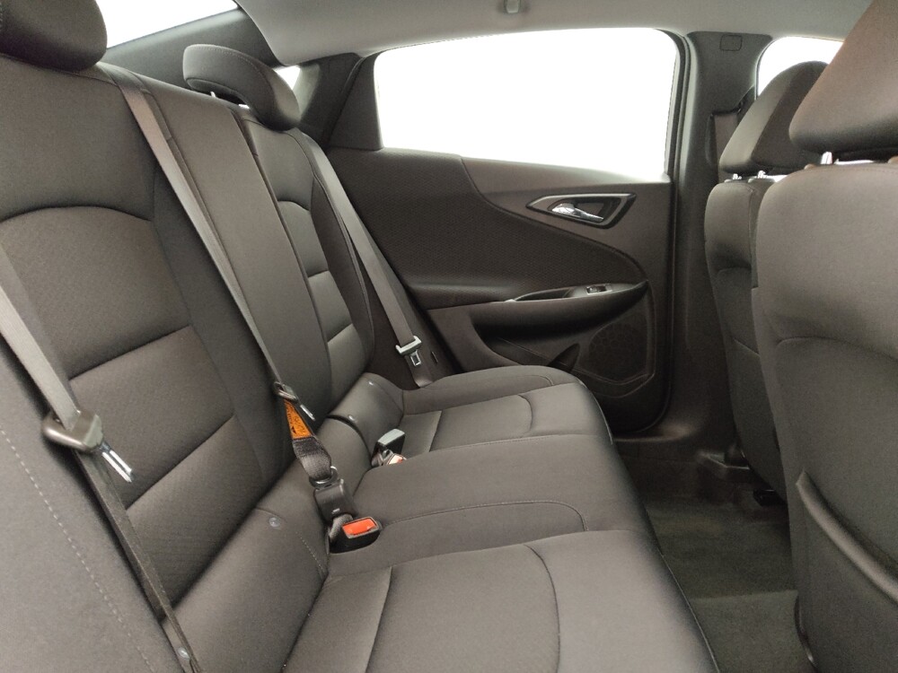 2024 Chevrolet Malibu in Lakewood, CO 80215 - 18103156 19