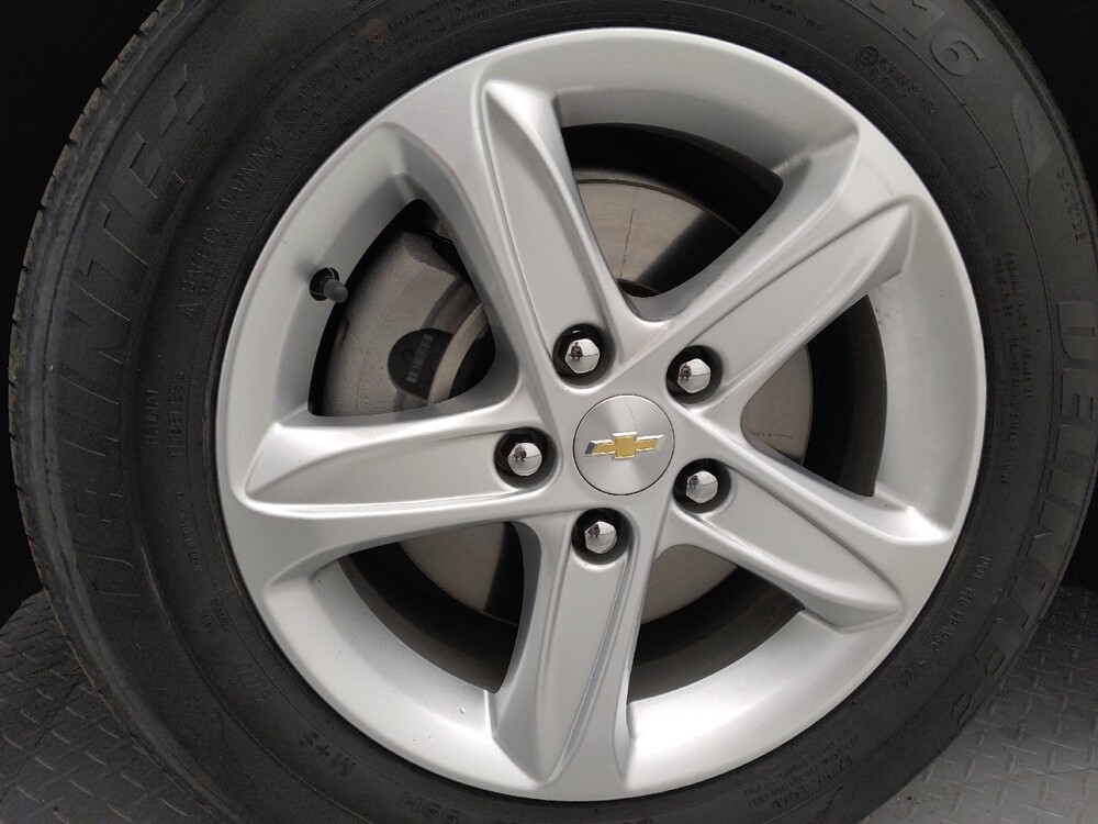 2024 Chevrolet Malibu in Lakewood, CO 80215 - 18103156 31