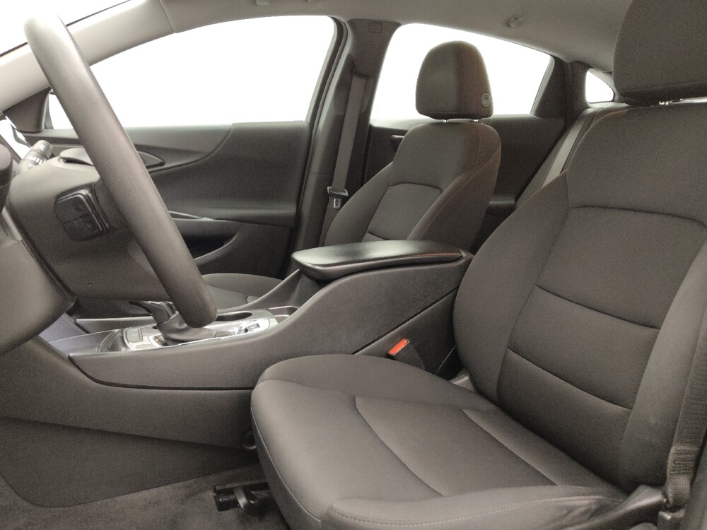 2024 Chevrolet Malibu in Lakewood, CO 80215 - 18103160 17