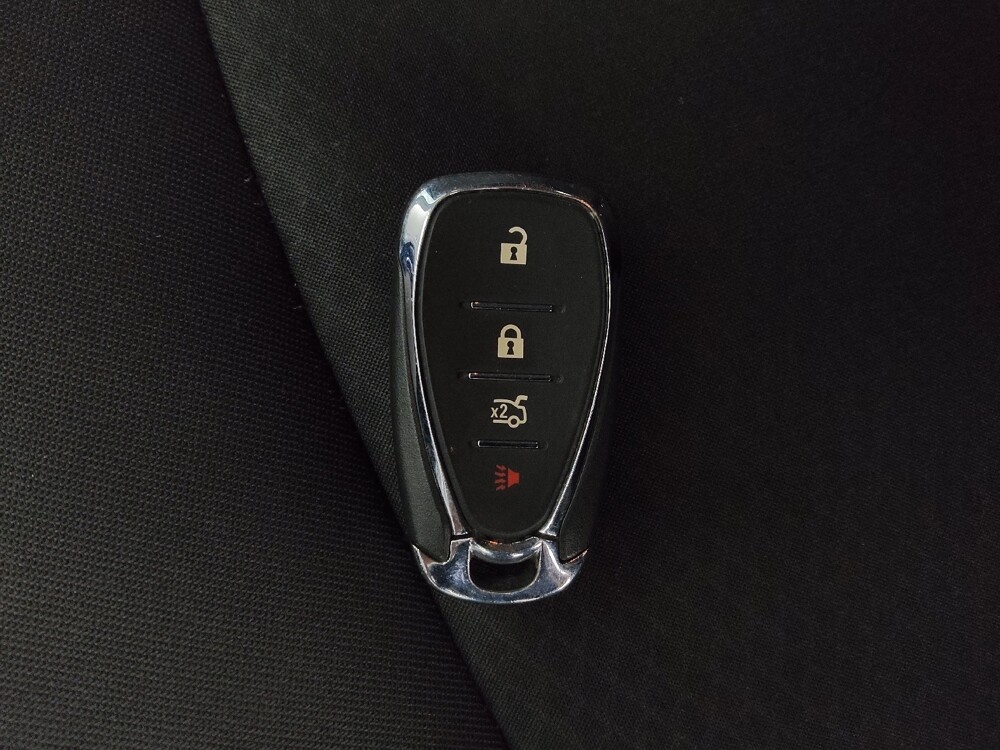 2024 Chevrolet Malibu in Lakewood, CO 80215 - 18103160 32