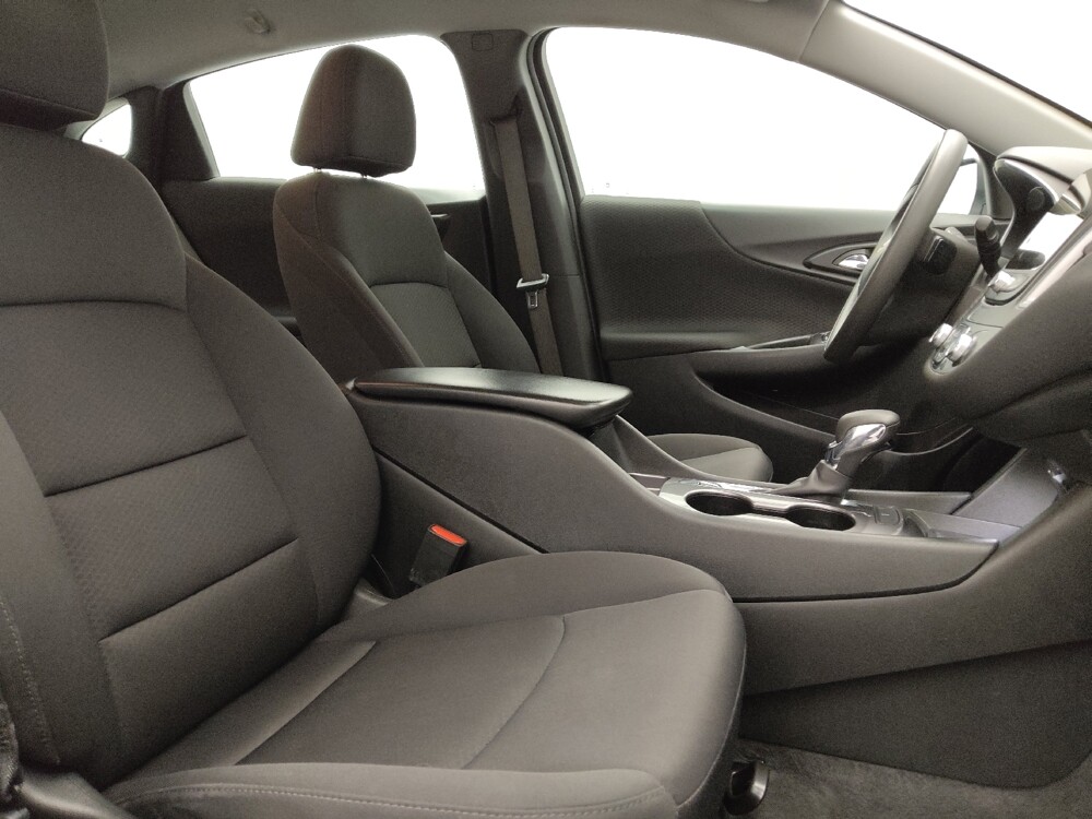 2024 Chevrolet Malibu in Lakewood, CO 80215 - 18103160 21