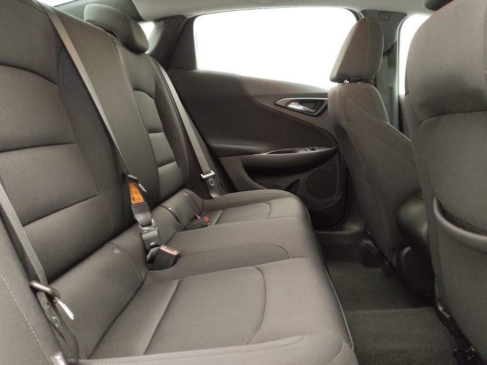 2024 Chevrolet Malibu in Lakewood, CO 80215 - 18103161 19