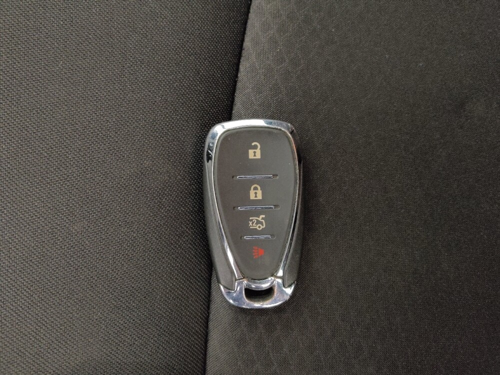 2024 Chevrolet Malibu in Lakewood, CO 80215 - 18103161 32