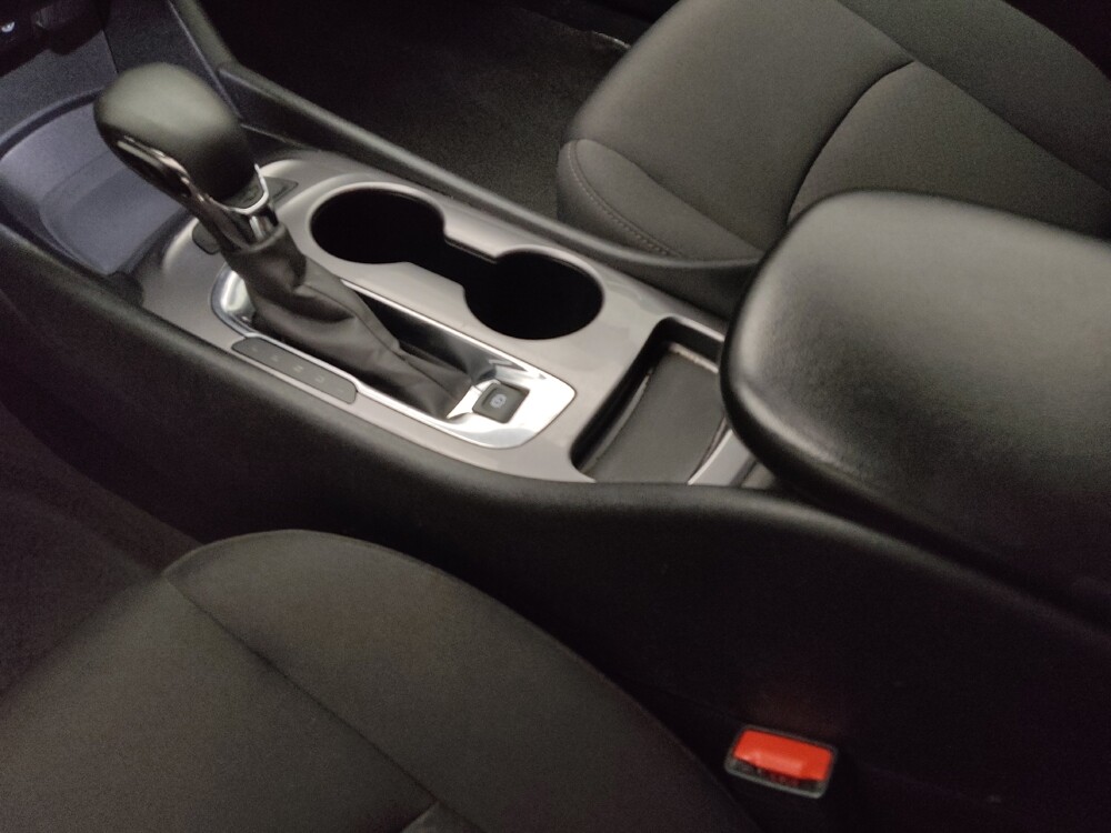 2024 Chevrolet Malibu in Lakewood, CO 80215 - 18103161 26