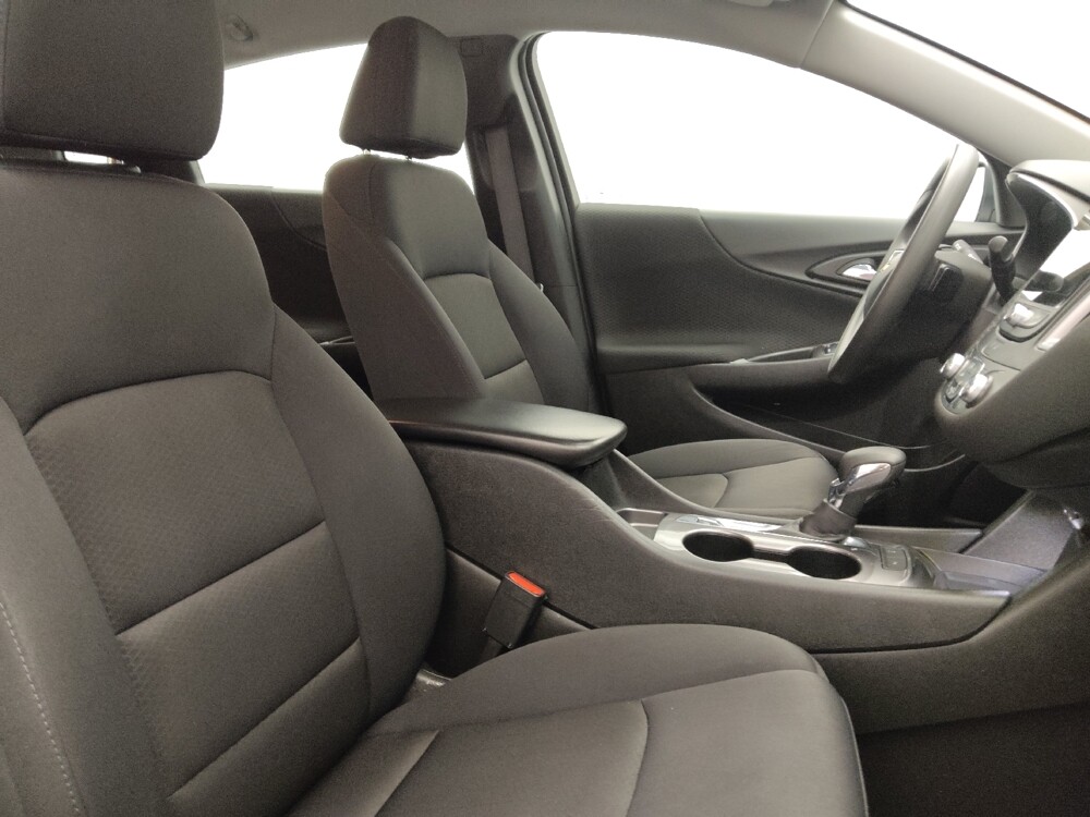 2024 Chevrolet Malibu in Lakewood, CO 80215 - 18103163 21