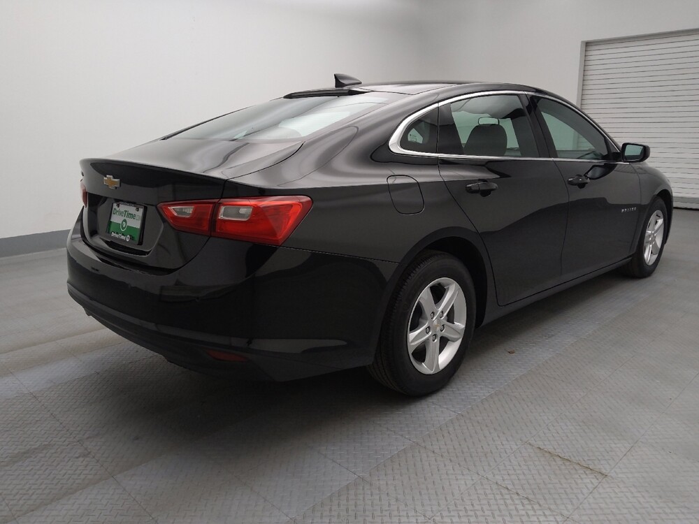 2024 Chevrolet Malibu in Lakewood, CO 80215 - 18103163 9