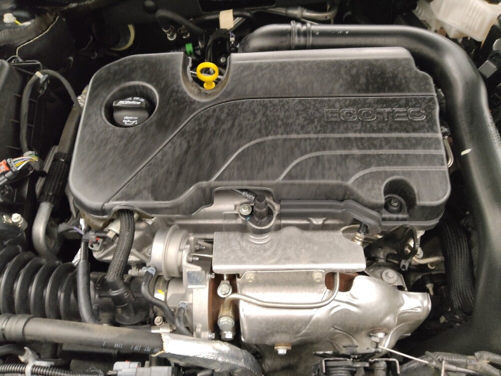 2024 Chevrolet Malibu in Lakewood, CO 80215 - 18103163 30