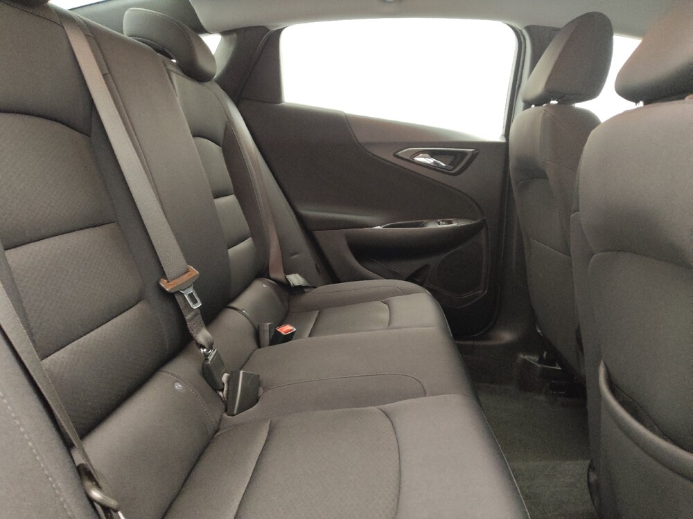 2024 Chevrolet Malibu in Lakewood, CO 80215 - 18103163 19