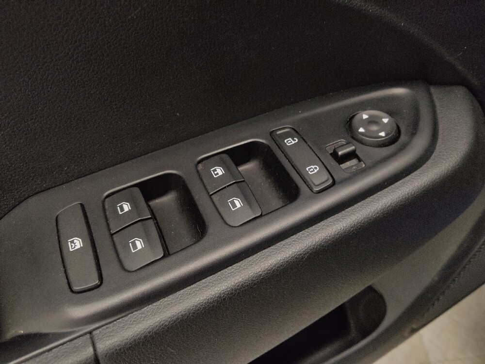 2024 Hyundai Venue in Lakewood, CO 80215 - 18103174 27