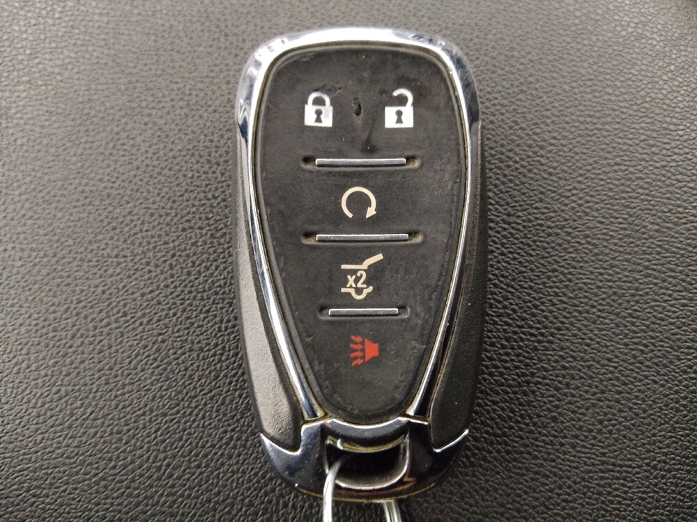 2023 Chevrolet Equinox in Lakewood, CO 80215 - 18103180 32