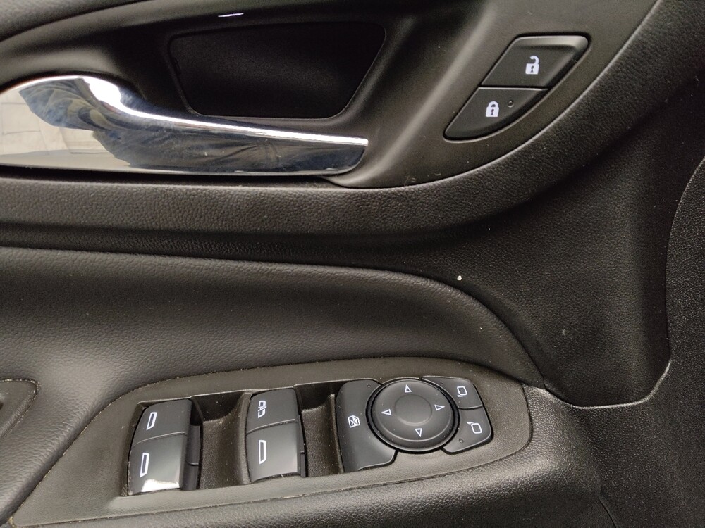 2023 Chevrolet Equinox in Lakewood, CO 80215 - 18103180 27