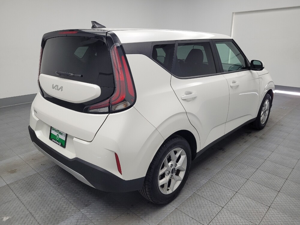2023 Kia Soul in Memphis, TN 38128 - 18103203 9