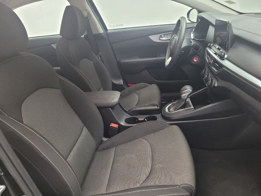 2024 Kia Forte in Memphis, TN 38115 - 18103235 21