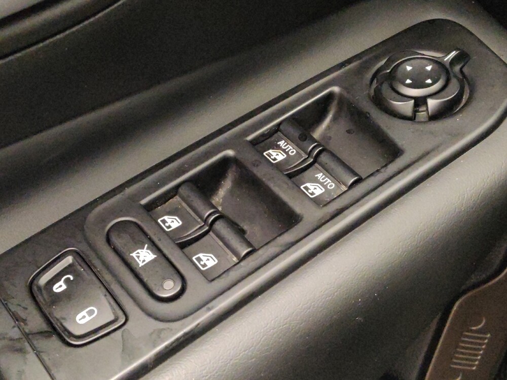 2023 Jeep Renegade in Houston, TX 77074 - 18103254 27