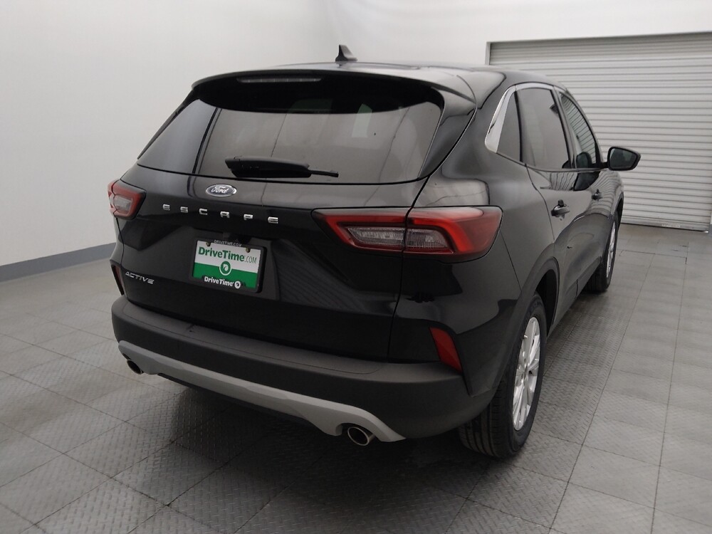 2024 Ford Escape in Houston, TX 77074 - 18103261 7