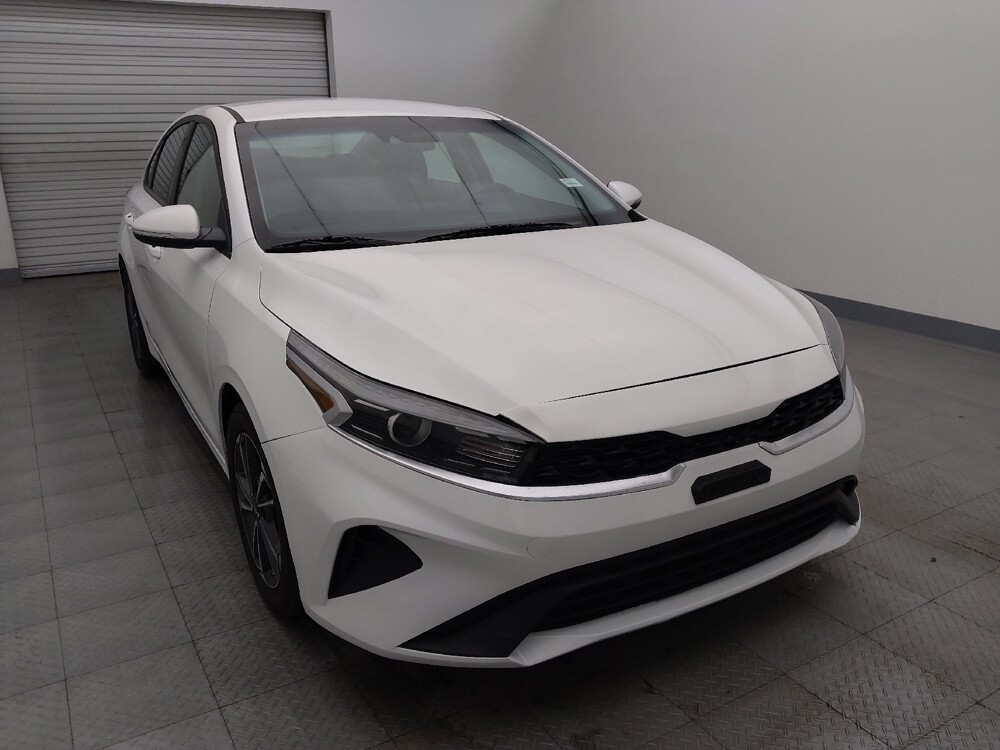 2024 Kia Forte in Houston, TX 77034 - 18103262 14