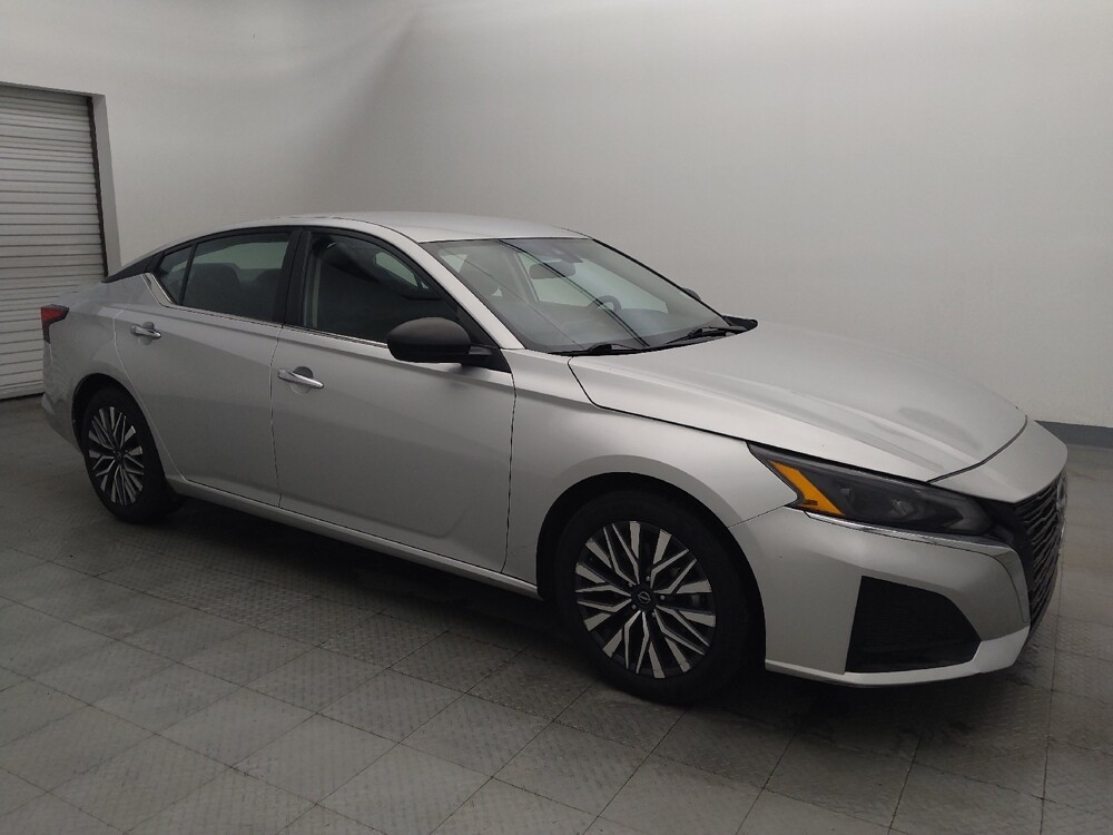 2024 Nissan Altima in Houston, TX 77034 - 18103265 11