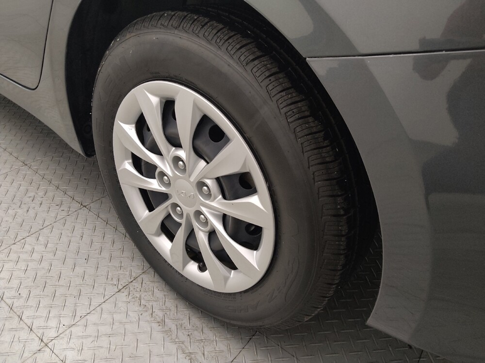 2023 Kia Forte in Live Oak, TX 78233 - 18103266 31