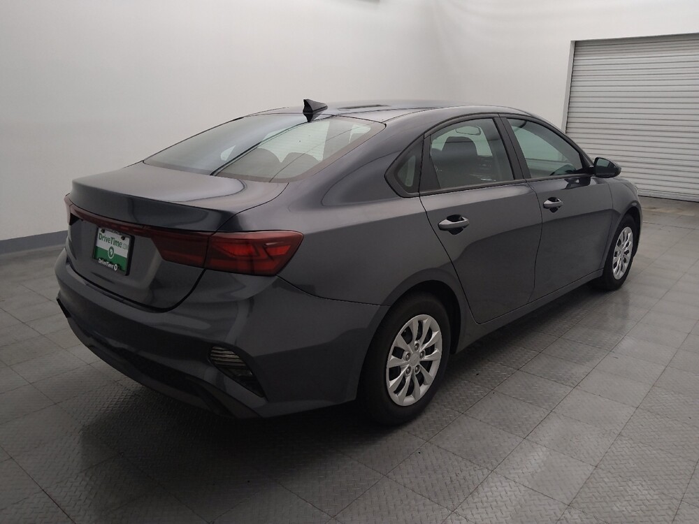 2023 Kia Forte in Live Oak, TX 78233 - 18103266 9