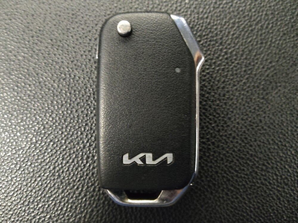2023 Kia Forte in Live Oak, TX 78233 - 18103266 32