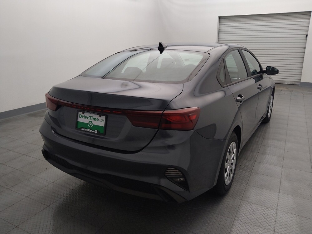 2023 Kia Forte in Live Oak, TX 78233 - 18103266 7