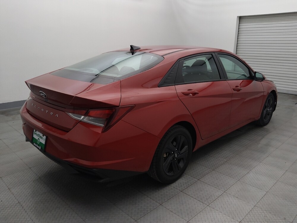 2023 Hyundai Elantra in Live Oak, TX 78233 - 18103275 9