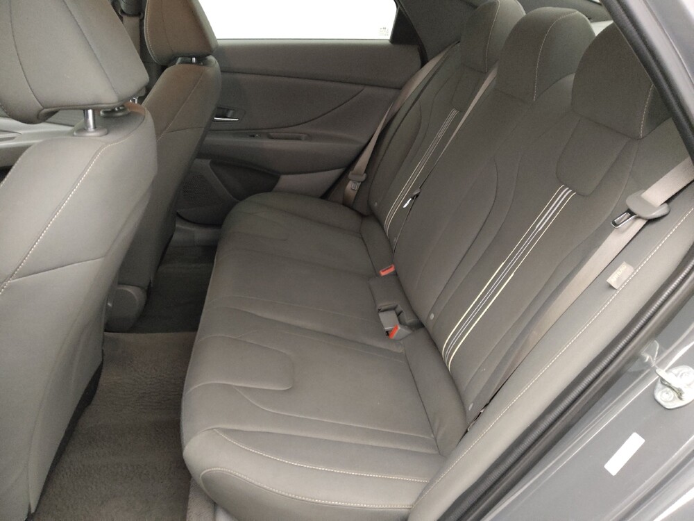 2024 Hyundai Elantra in Houston, TX 77074 - 18103291 18