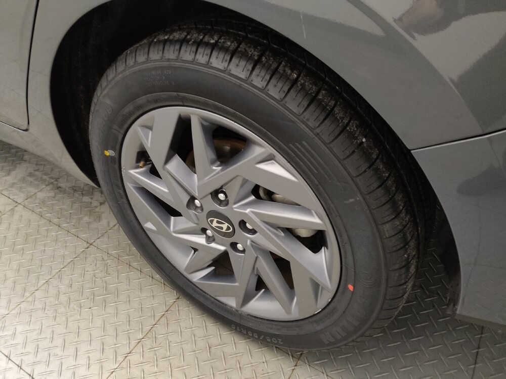 2024 Hyundai Elantra in Houston, TX 77074 - 18103291 31