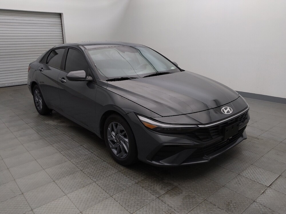 2024 Hyundai Elantra in Houston, TX 77074 - 18103291 13