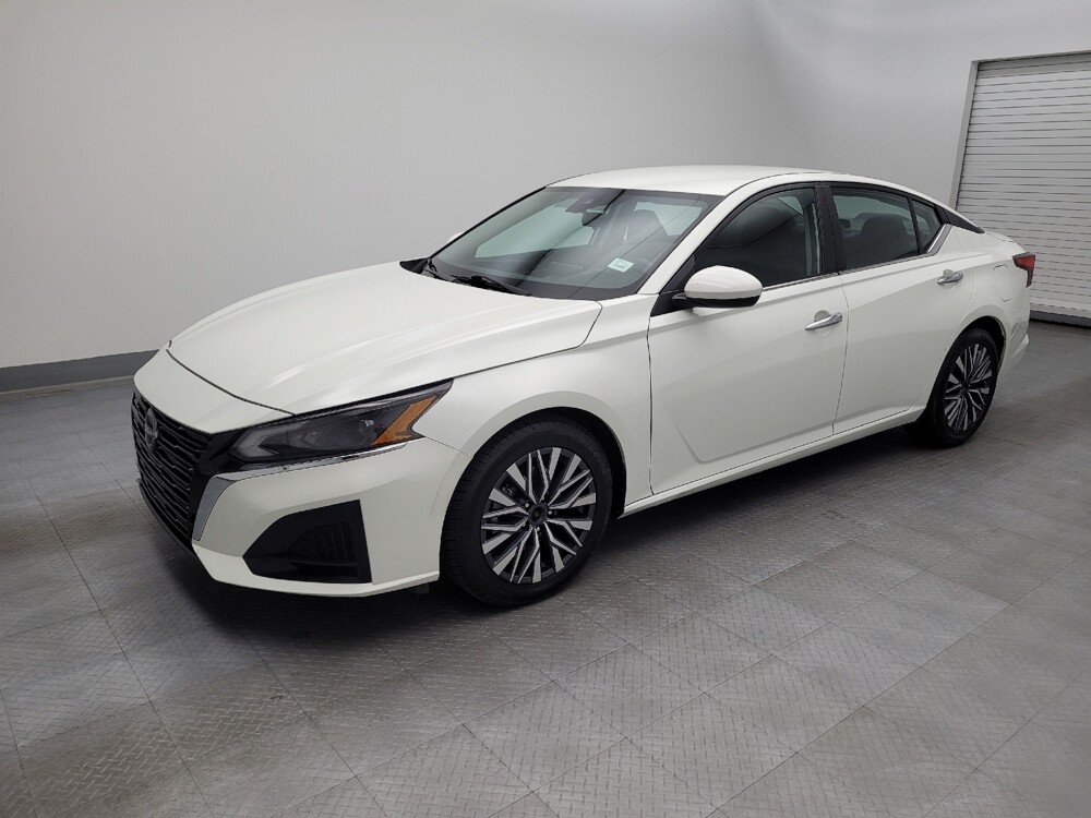 2023 Nissan Altima in Fairfield, OH 45014 - 18103310 2