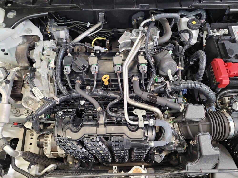 2024 Nissan Altima in Louisville, KY 40258 - 18103314 30