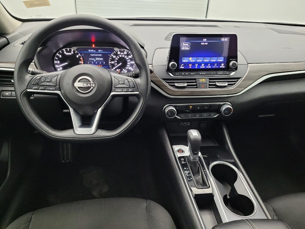 2024 Nissan Altima in Louisville, KY 40258 - 18103314 22