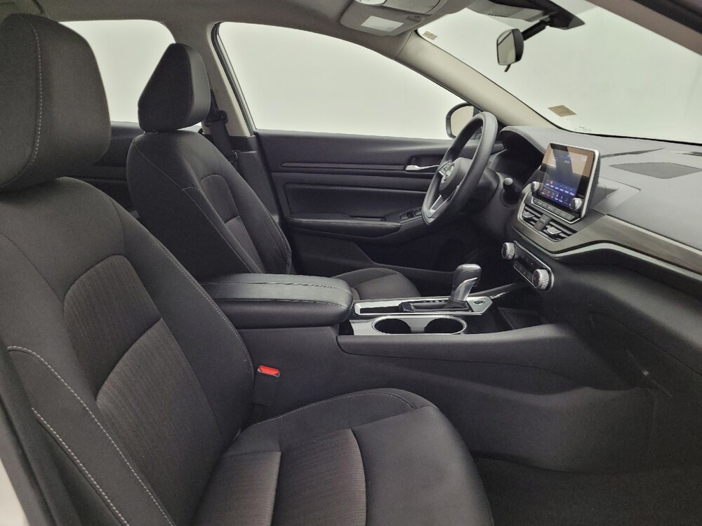 2024 Nissan Altima in Louisville, KY 40258 - 18103314 21
