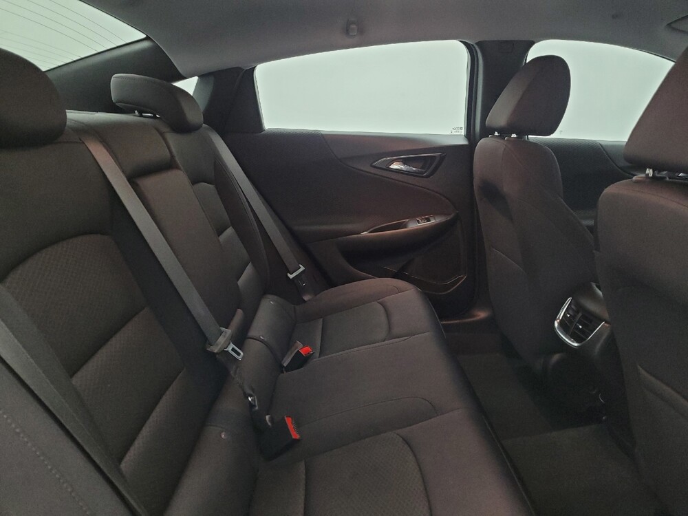 2023 Chevrolet Malibu in Maple Heights, OH 44137 - 18103318 19