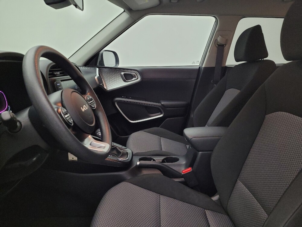 2024 Kia Soul in Maple Heights, OH 44137 - 18103320 17