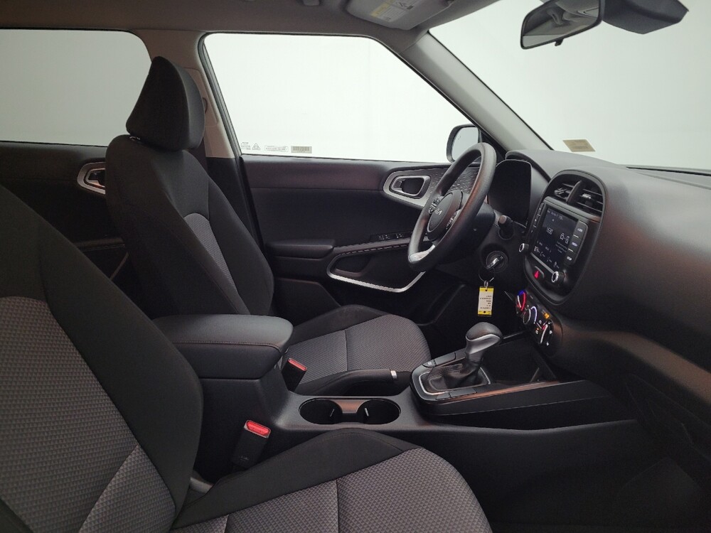2024 Kia Soul in Maple Heights, OH 44137 - 18103320 21