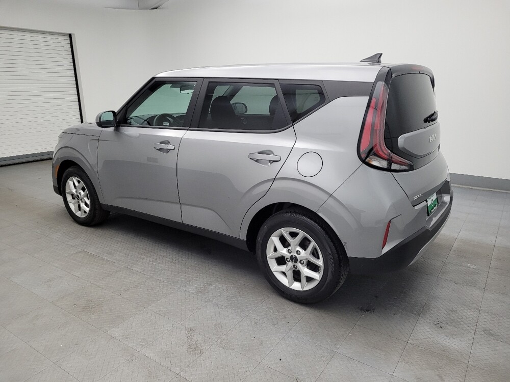2024 Kia Soul in Maple Heights, OH 44137 - 18103320 3