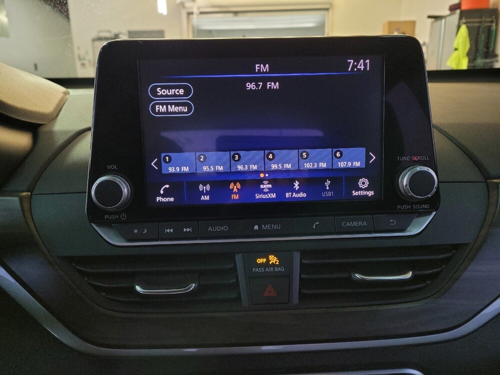 2023 Nissan Altima in Fairfield, OH 45014 - 18103322 25