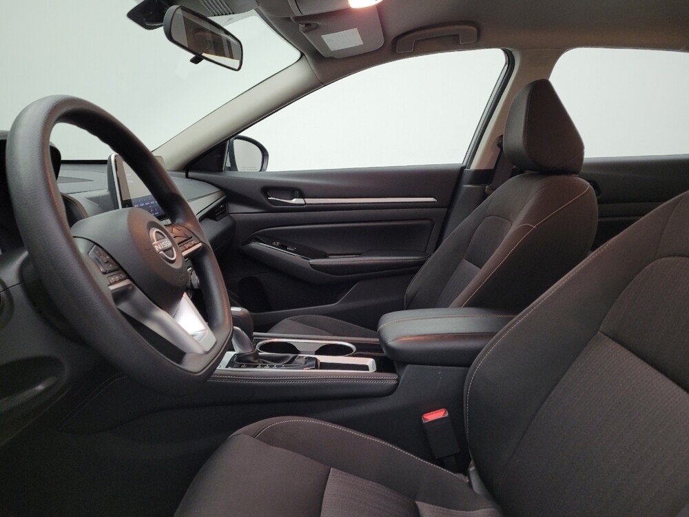 2023 Nissan Altima in Fairfield, OH 45014 - 18103322 17