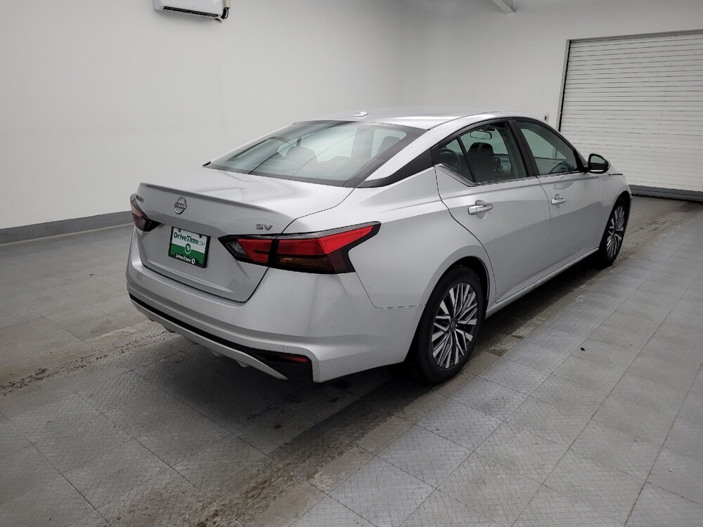 2023 Nissan Altima in Fairfield, OH 45014 - 18103322 9