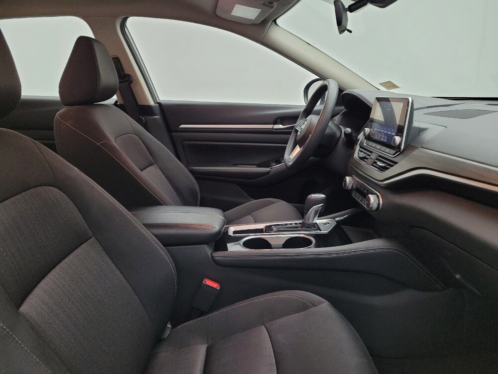 2023 Nissan Altima in Fairfield, OH 45014 - 18103322 21