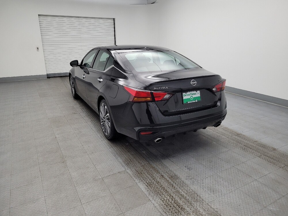 2023 Nissan Altima in Fairfield, OH 45014 - 18103335 5