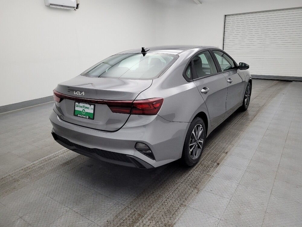 2024 Kia Forte in Louisville, KY 40258 - 18103336 9