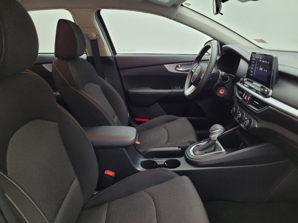 2024 Kia Forte in Louisville, KY 40258 - 18103336 21