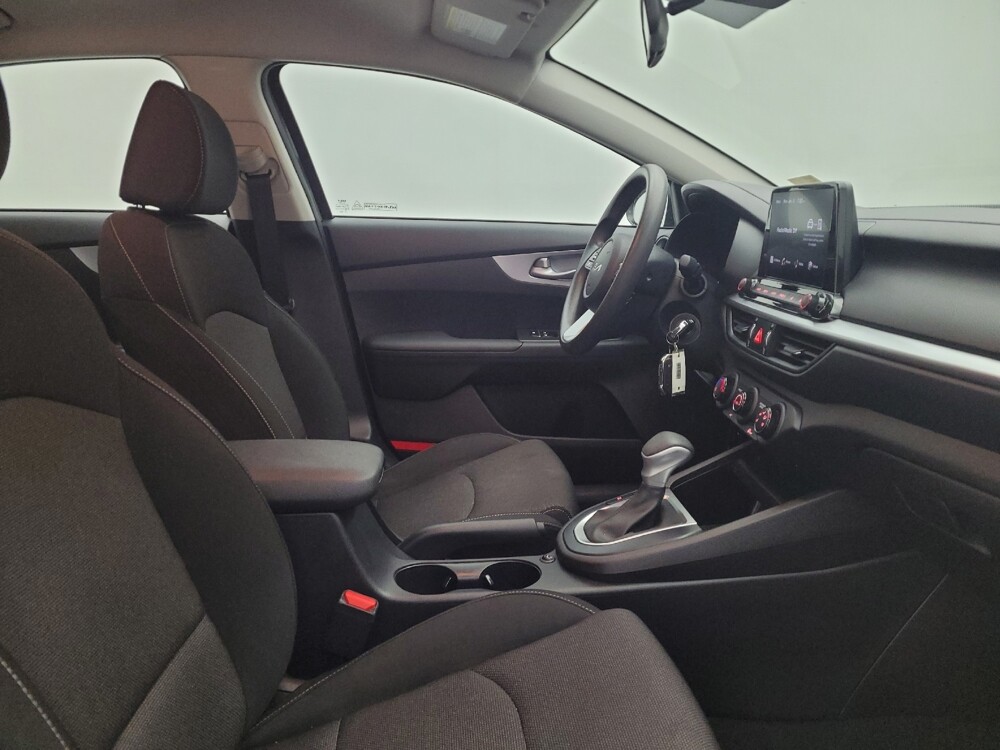 2023 Kia Forte in Fairfield, OH 45014 - 18103342 21